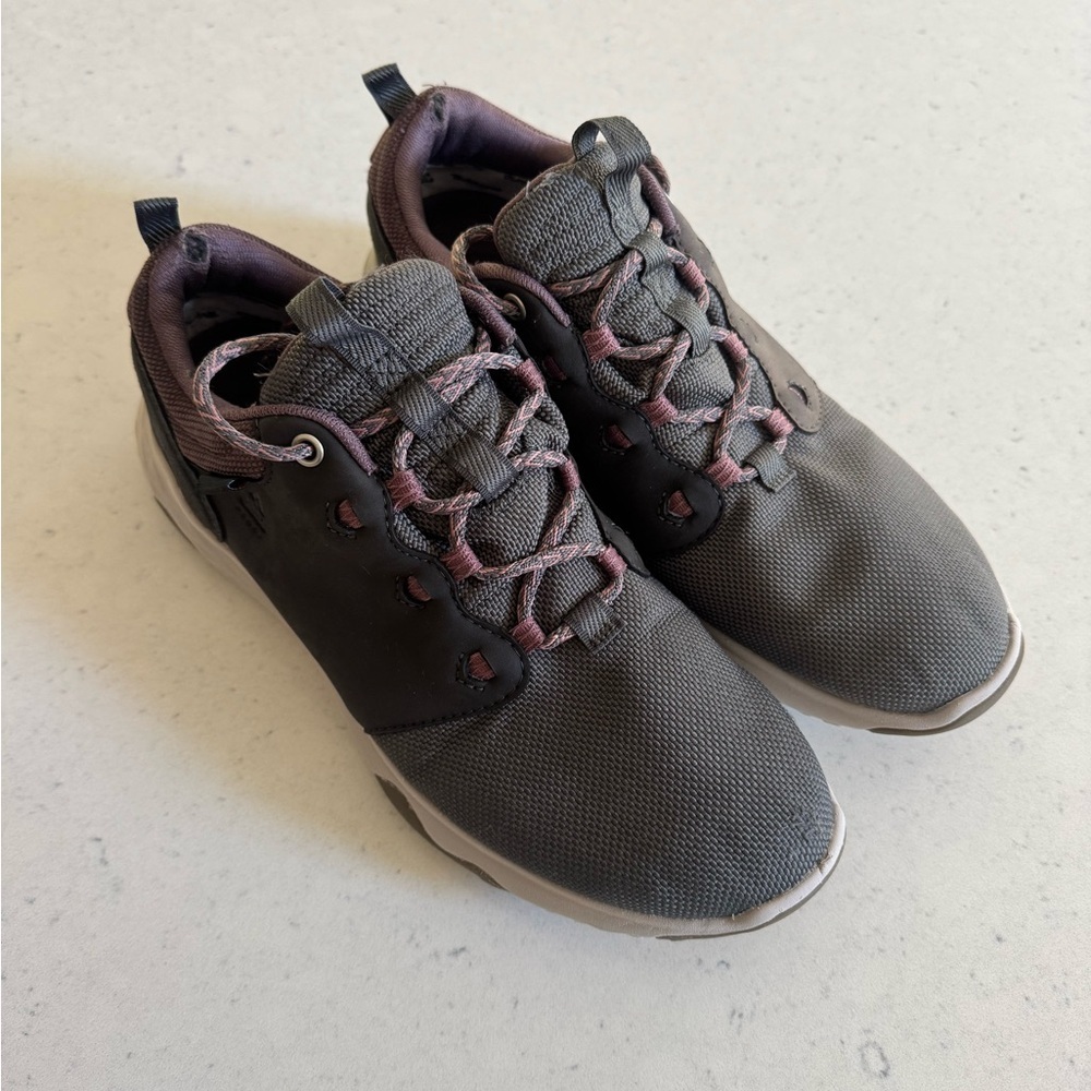 TEVA women’s canyon view gray hiking walking outdoor lace sneakers shoes size 10